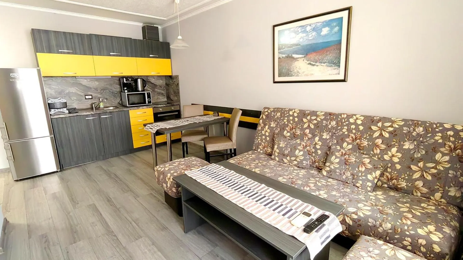 Sofia Hotel Apartments 0*,